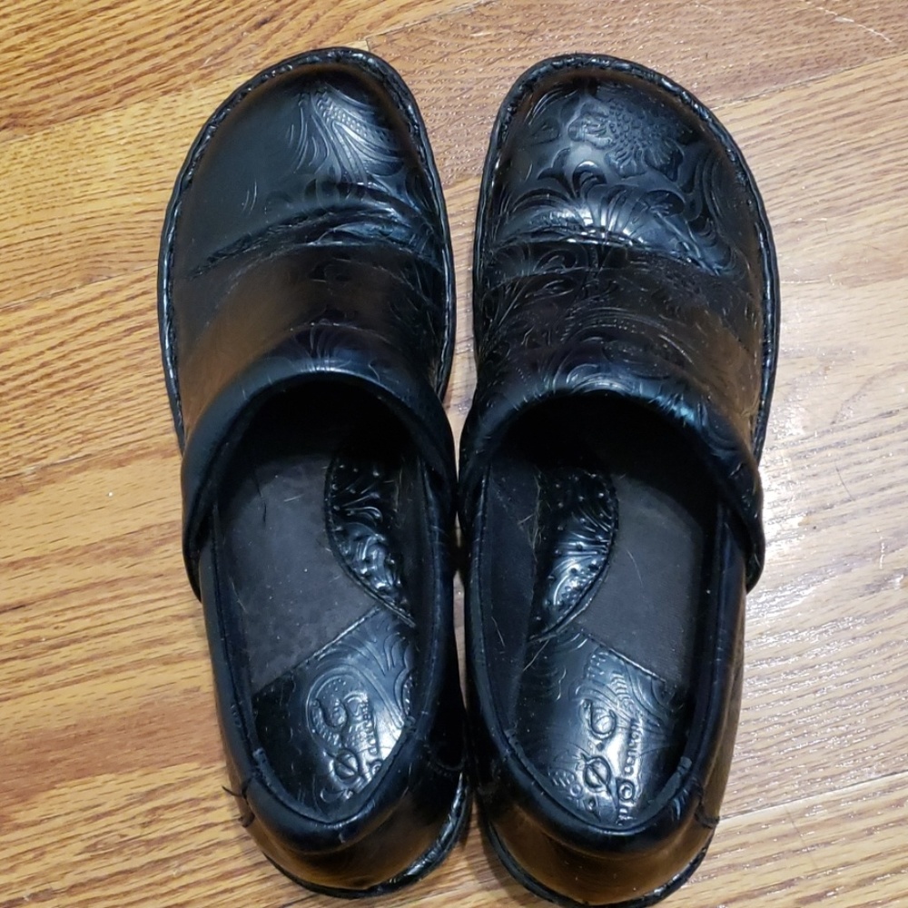 B.O.C. CLOGS - Picture 2 of 5